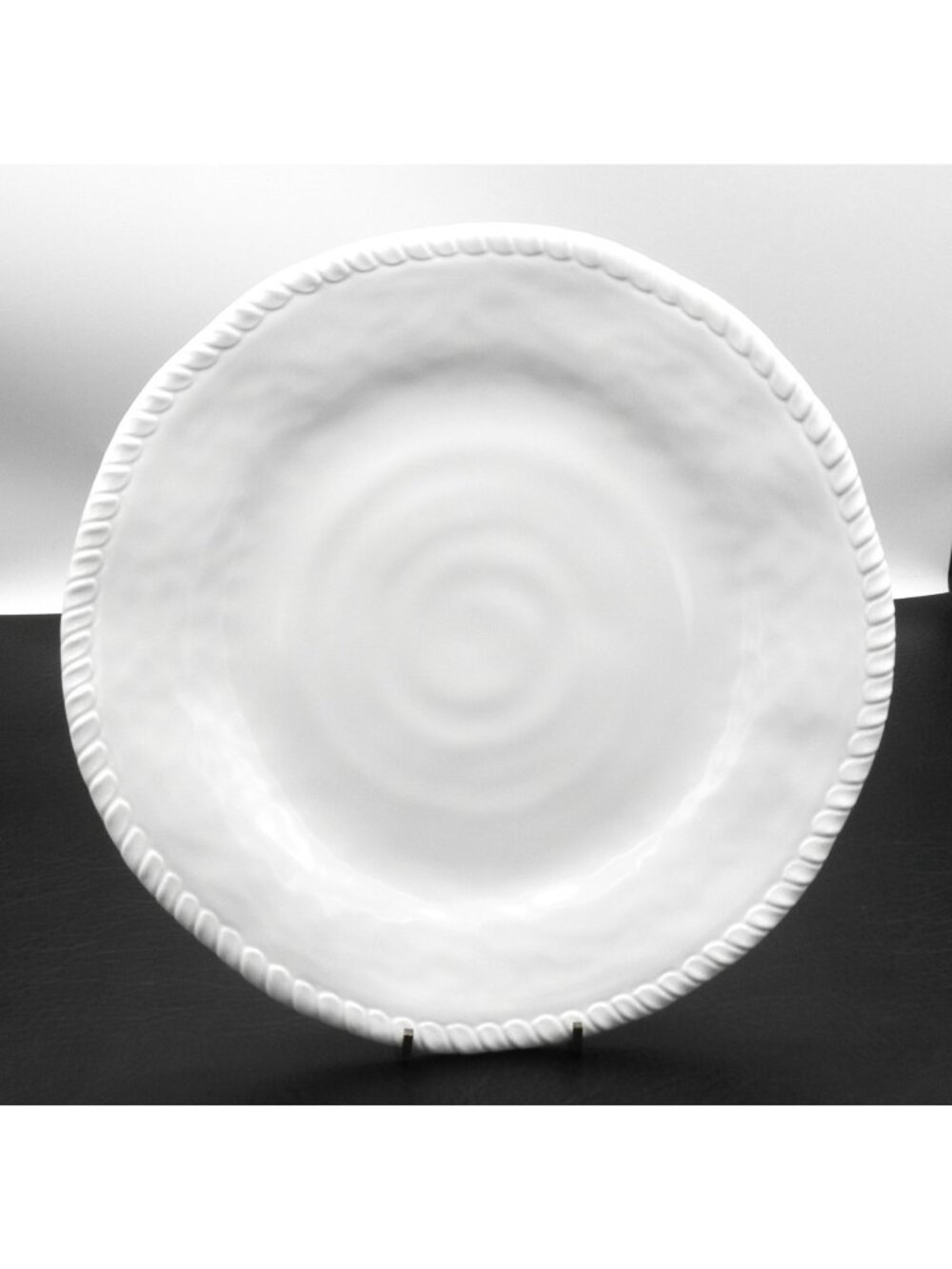 Tommy Bahama White Melamine 11 In. Dinner Plates Rope Edge Set of 4 Discontinued
